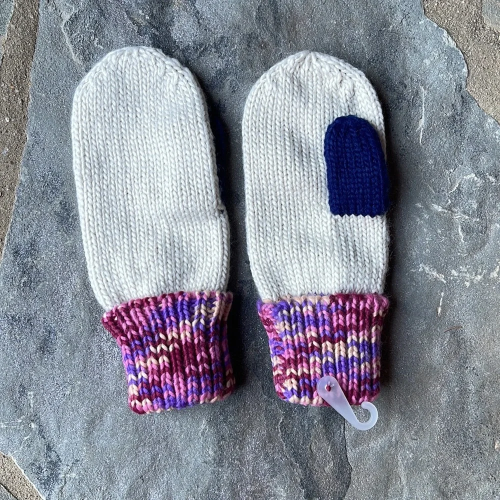 UO- Space Dye Blocked Mittens